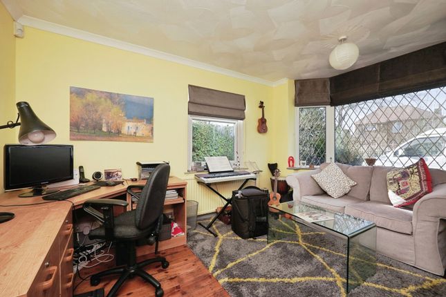 14, Bewsbury Cross Lane, Dover photo 4