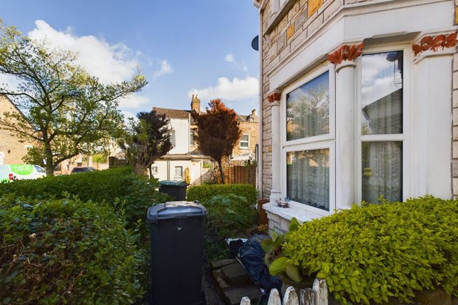 End terrace house for sale in Roslyn Road, London