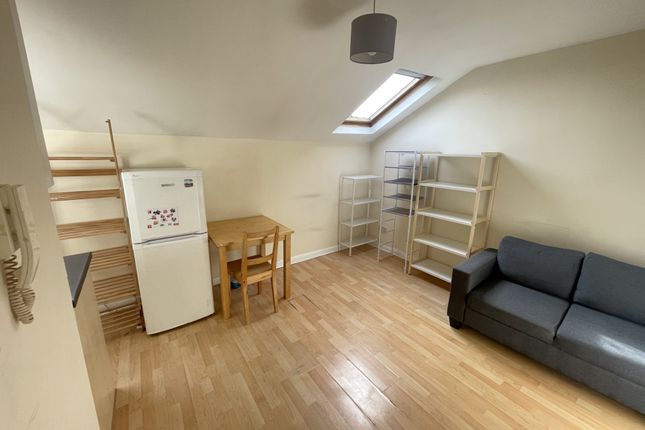 Thumbnail Flat to rent in Burton Road, London