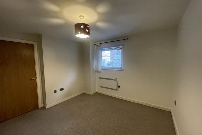 Flat to rent in Iquarter, City Centre, Sheffield