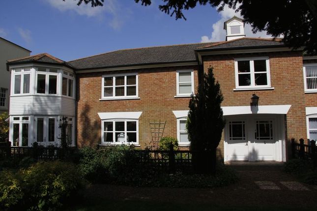 Image of 18 Dunchurch Hall, Dunchurch, Rugby, CV22 6PD