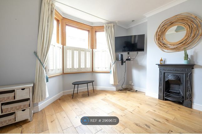Lindum Road, Teddington photo 2