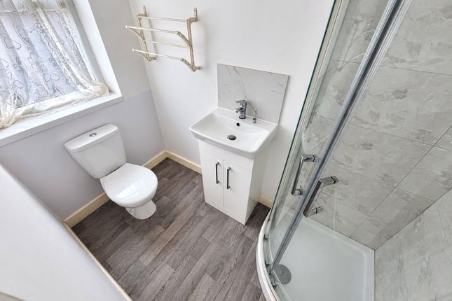 Flat 6, 2, Merridale Lane, Wolverhampton photo 3
