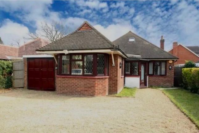 Thumbnail Bungalow to rent in Addlestone Park, Addlestone