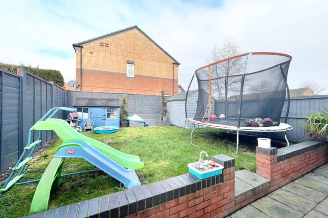 Semi-detached house for sale in Kimble Grove, Birmingham