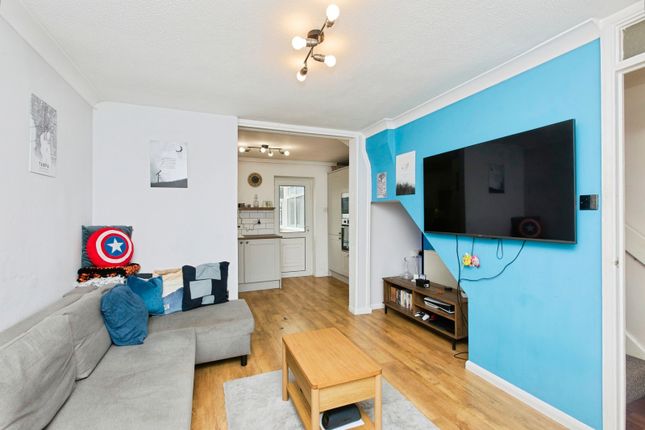 42, Luccombe Drive, Derby photo 2