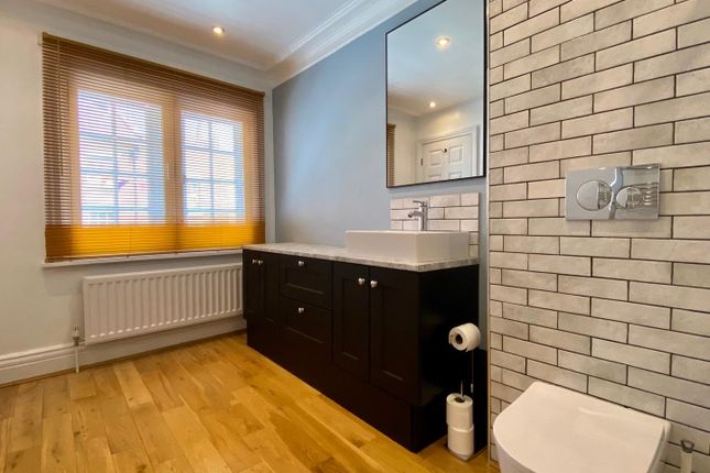 En Suite Shower Room