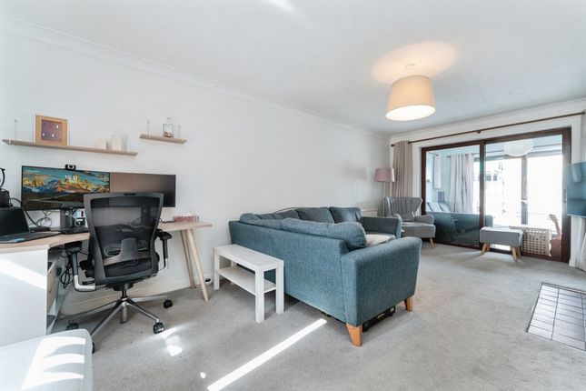 19, Grove Way, Huntingdon photo 4