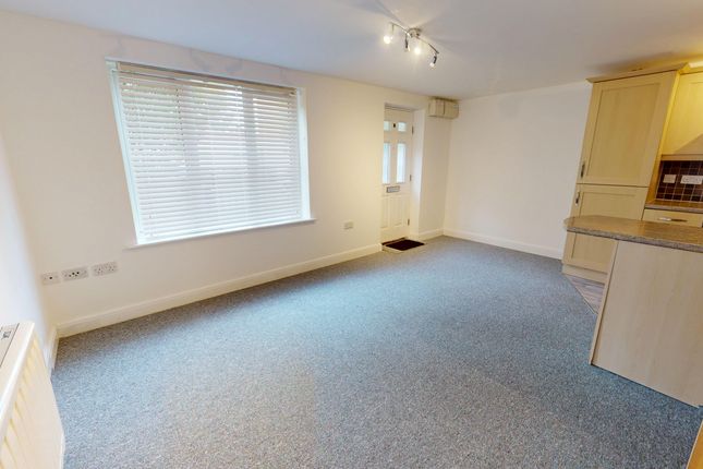 10, Dunlin Terrace, Cheltenham photo 4