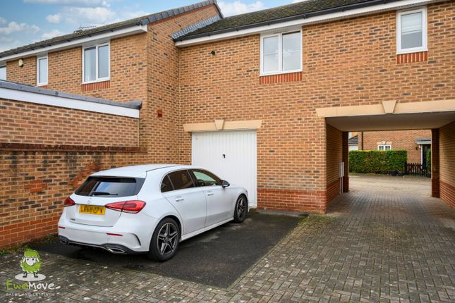 16, Figsbury Close, Swindon photo 3
