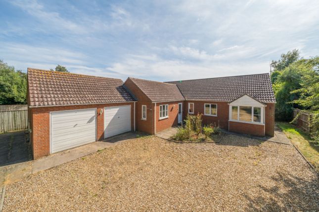 Thumbnail Detached bungalow for sale in Low Lane, Holbeach, Spalding, Lincolnshire