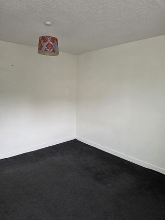Flat 2-2, 3, Antigua Street, Greenock photo 3