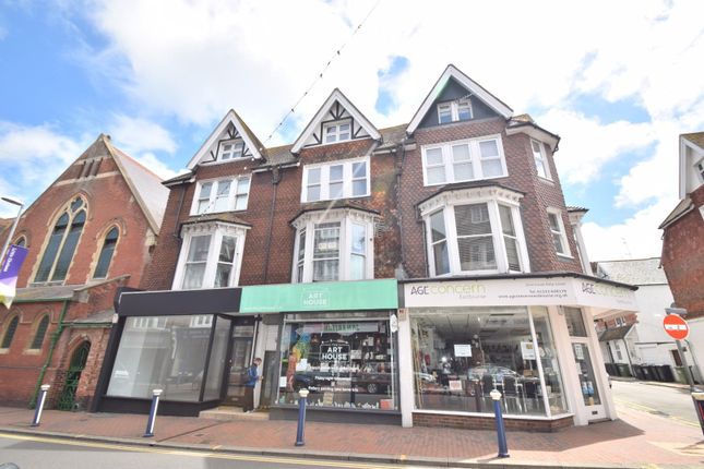 Flat to rent in Grove Road, Eastbourne