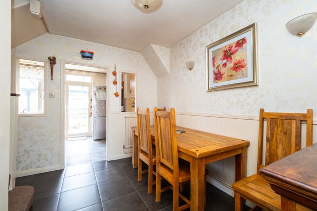Terraced house for sale in Park Hill Close, Carshalton