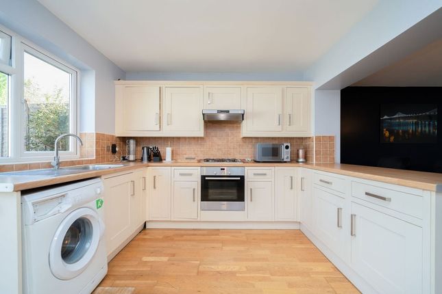 5, Thorney Mill Road, Iver photo 3