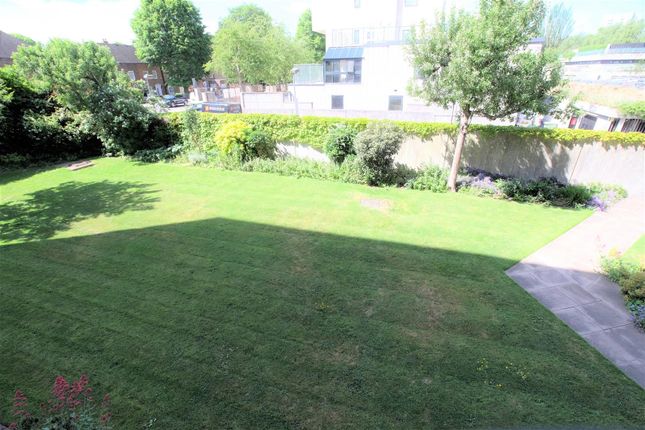 Boundary Road, London photo 5
