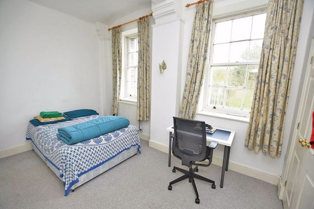 Flat for sale in St. Andrews Park, Tarragon Road, Maidstone