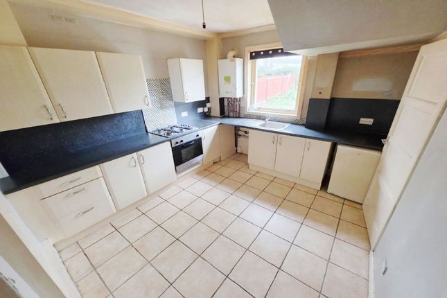 4, Iona Place, Coatbridge photo 3