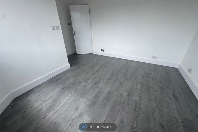 Cranleigh Road, Feltham photo 2