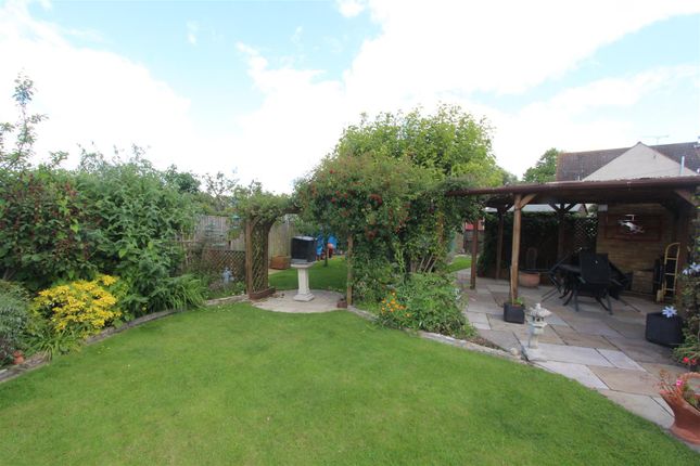 Detached bungalow for sale in Vicarage Lane, Lower Halstow, Sittingbourne