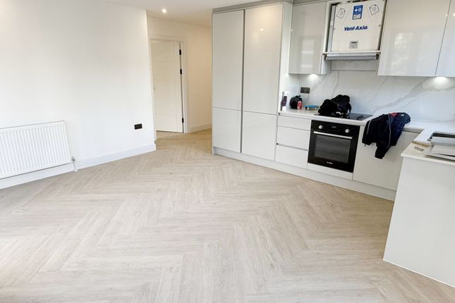 Open Plan Living Room/Kitchen