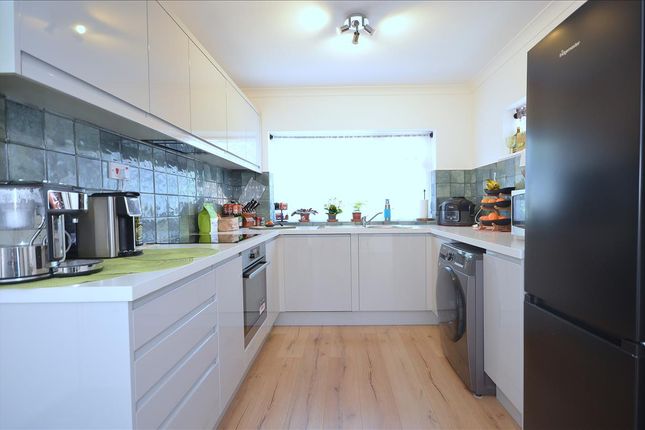 8, Higham Road, Stanwick photo 4