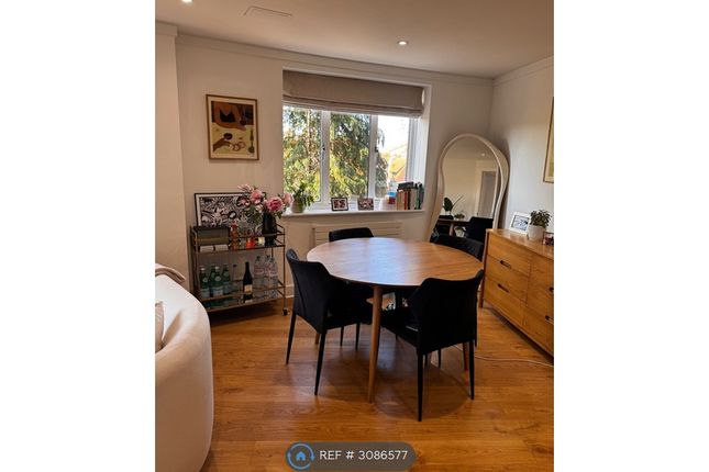 Flat  Percy Laurie House, London photo 5