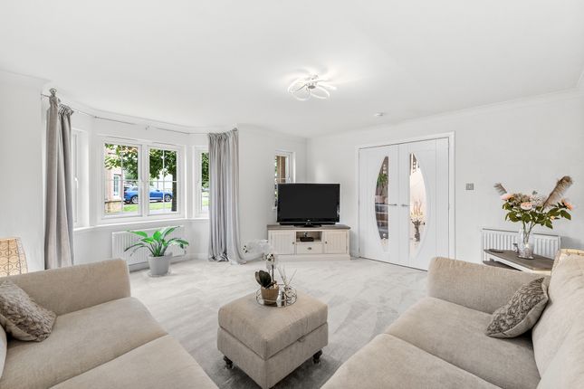 18, Guthrie Crescent, Larbert photo 2