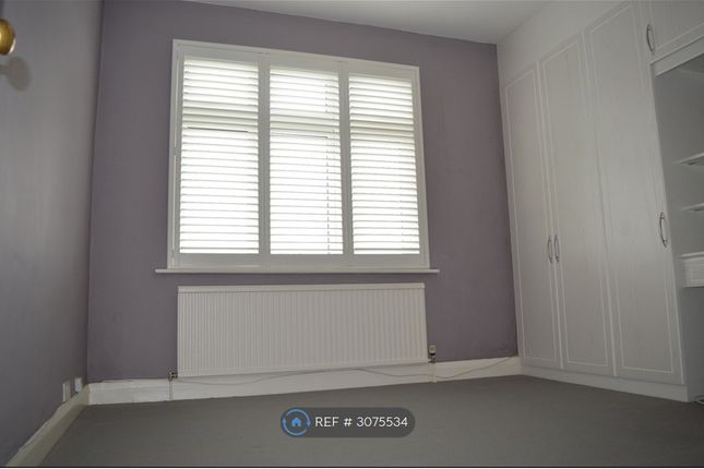 Highfield Court, King Edward Road Barnet, Greater London, Herts photo 5