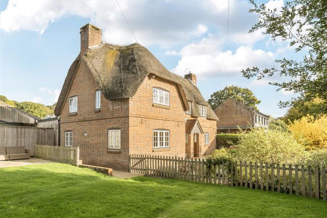 Green Farm Cottage, Ringwood Road, New Forest photo 2