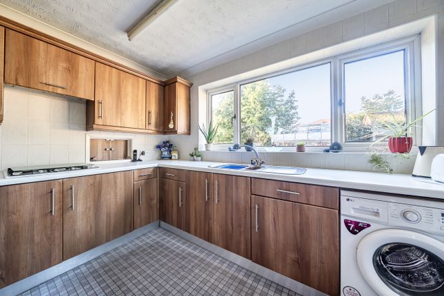 180, Crofton Road, Orpington photo 4