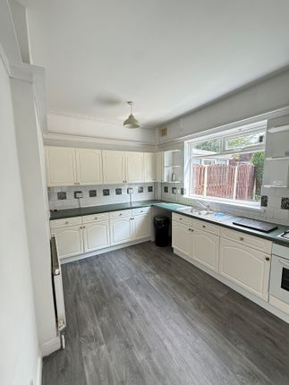 33, Handsworth Crescent, Sheffield photo 5