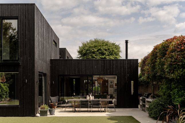 292715 - Tmh_The Black House-149.Jpg