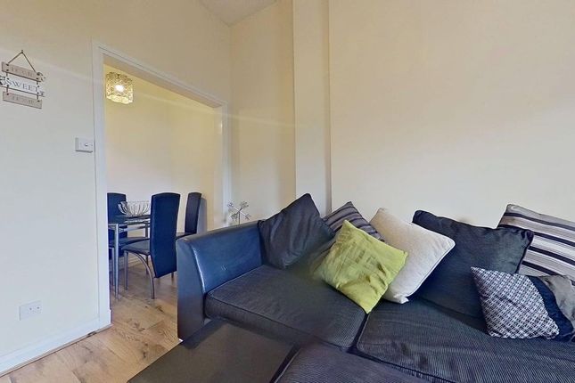 Flat 4-1, 75, High Street, Glasgow photo 3