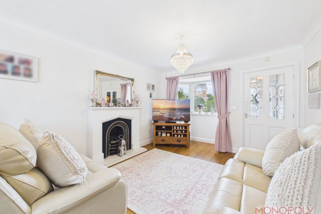 71 Broughton Heights, Wrexham photo 3