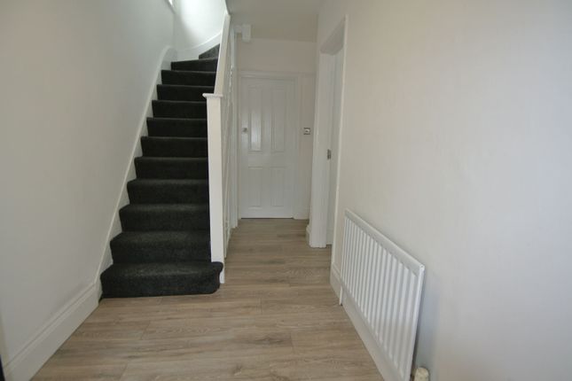Winlaton Road, Bromley photo 2