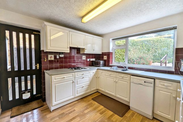 40, Pinewood Crescent, Newton Aycliffe photo 4