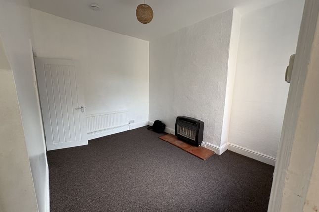 13, Reynoldson Street, Hull photo 4