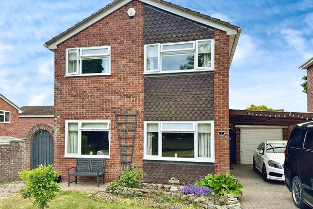 1 Bigstone Close