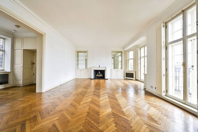 Thumbnail Flat to rent in Cheyne Walk, Chelsea, London