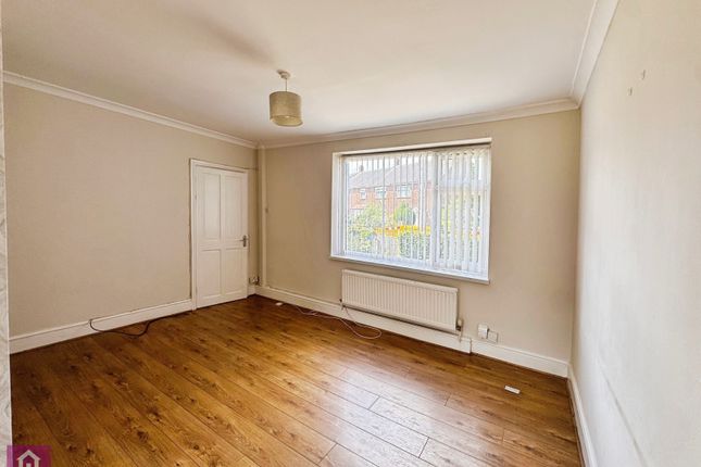 70, Woodham Road, Greater Manchester photo 2