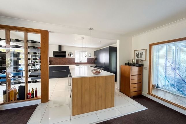 13 Lansdowne Road, Manchester photo 4