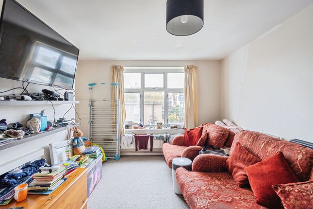 24, East Street, Seaford photo 3