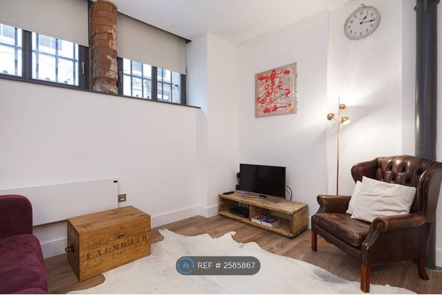 Spacious Living Room