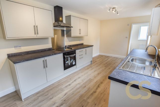 37 Eleanor Road, Waltham Cross, Hertfordshire photo 4