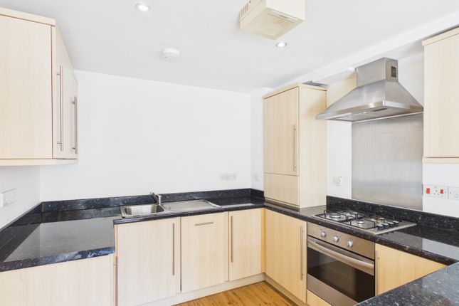 Flat 9, Manhattan, Preston Road, Yeovil photo 2