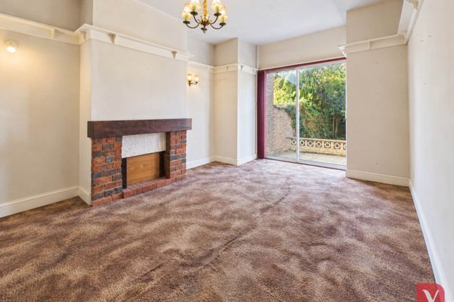 45, Culverhouse Road, Luton photo 2