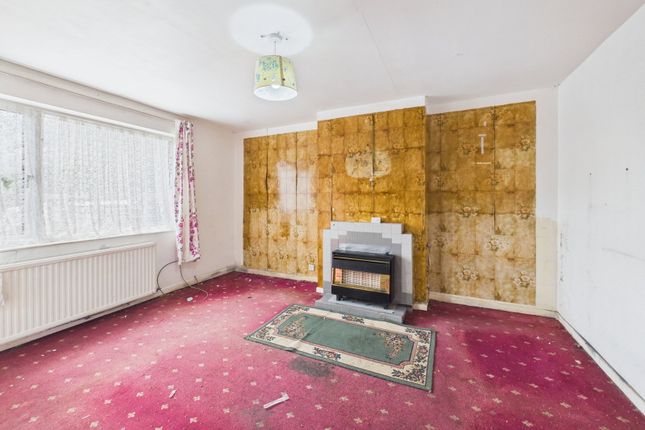 18, Hart Green, Cinderford photo 2
