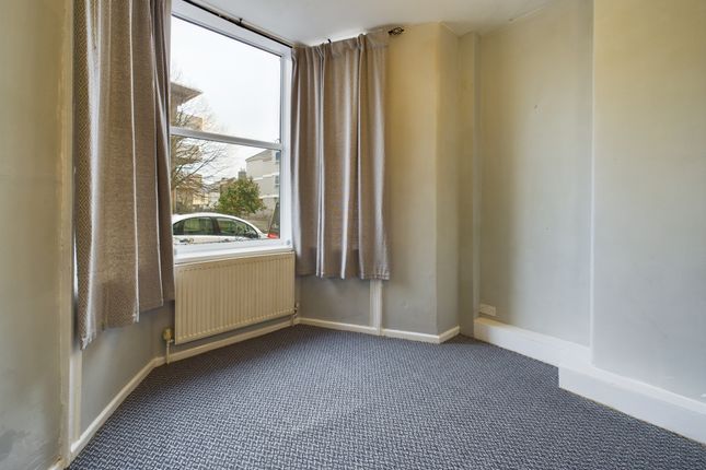 Flat 1, 216, North Road West, Plymouth photo 3