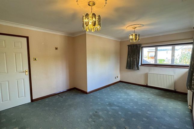 The Willows, 3 Court Meadow, Worcester photo 4